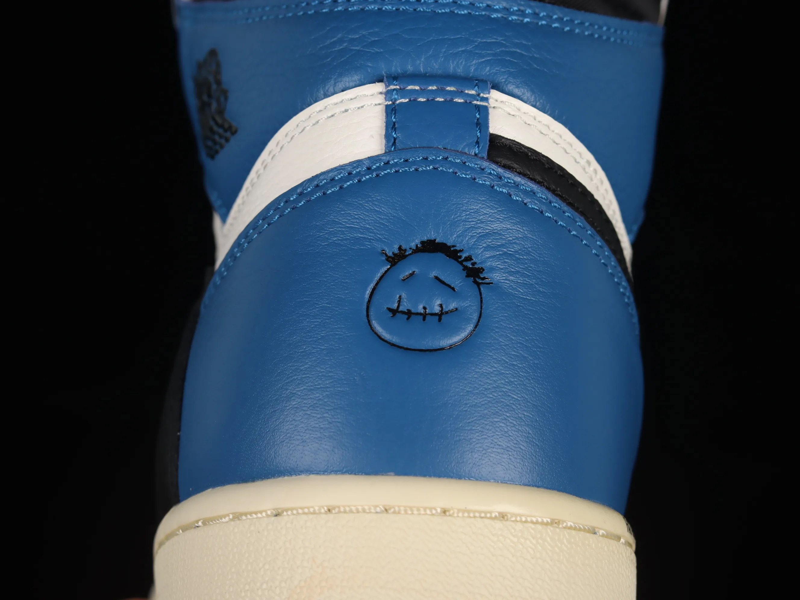 All Categories Air Jordan Jordan Series Basketball Shoes Air Jordan 1 High LW Version Travis Scott x Air Jordan 1 High OG AJ1 Lightning Overhead DH3227-105